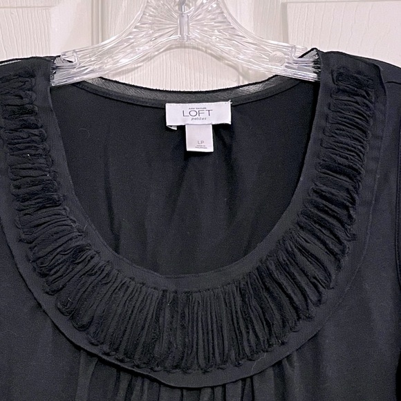 🌻3/$20 Ann Taylor Loft Mixed Media Black Tank Top with Chiffon Detail, Size LP - Picture 5 of 9